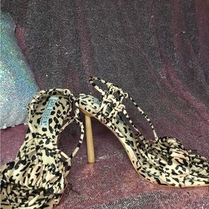 Women’s 7.5 sandals